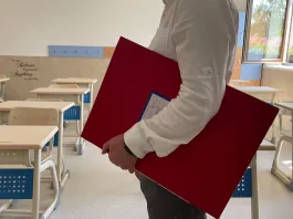 Guvernul va propune creșterea normei didactice cu două ore, în învățământul preuniversitar și universitar