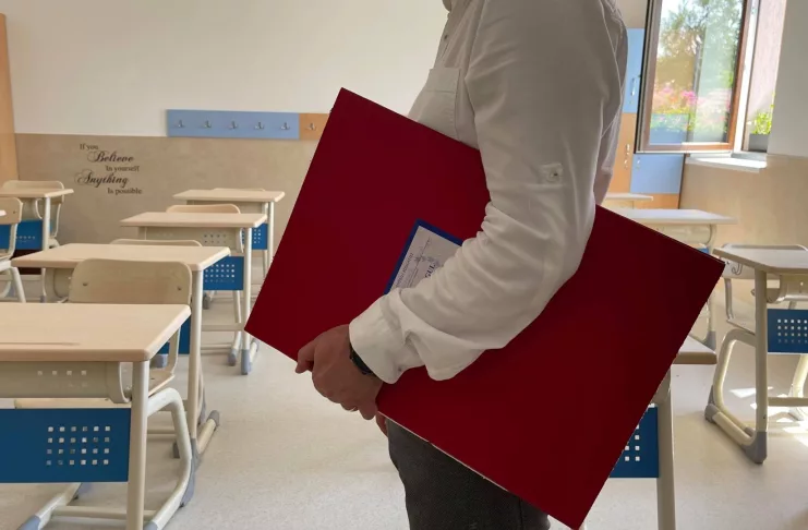 Scade valoarea plăţii cu ora a cadrelor didactice