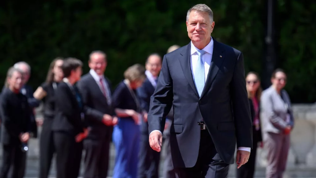 Klaus Iohannis aproape tot bugetul pe 2023 pentru deplasări în străinătate