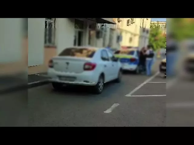(VIDEO) Craiova: Doi tineri bătăuși, reținuți