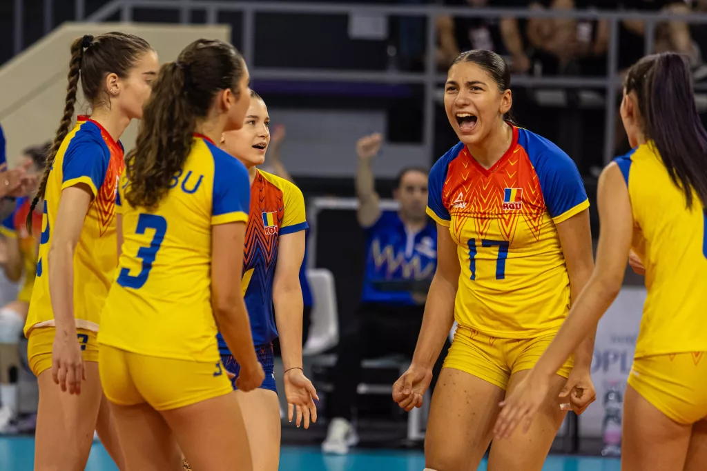 Volei (f) / România U17 a trecut de Franţa şi e a 5-a în grupa de la EURO