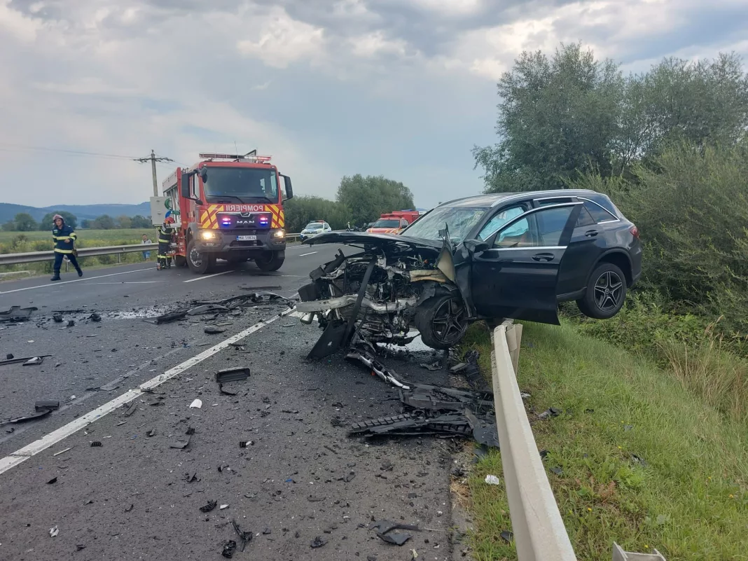 Alte trei persoane au fost rănite și au transportate la Spitalul Cinic Judeţean de Urgenţă din Sibiu