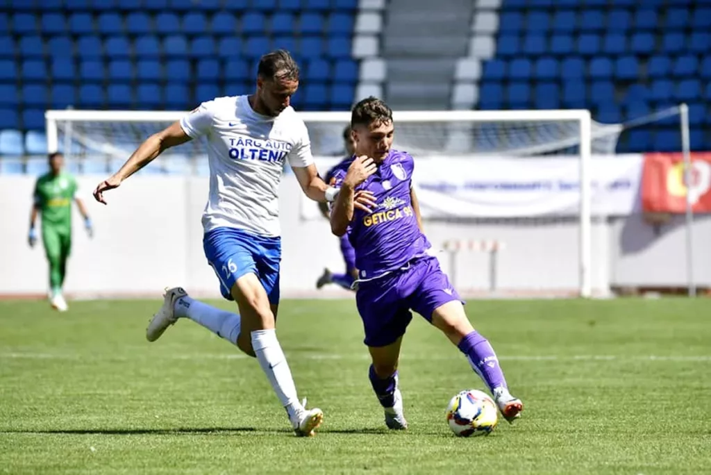 Liga 2 | Viitorul Pandurii Târgu Jiu şi FC Argeş n-au „găsit“ golul