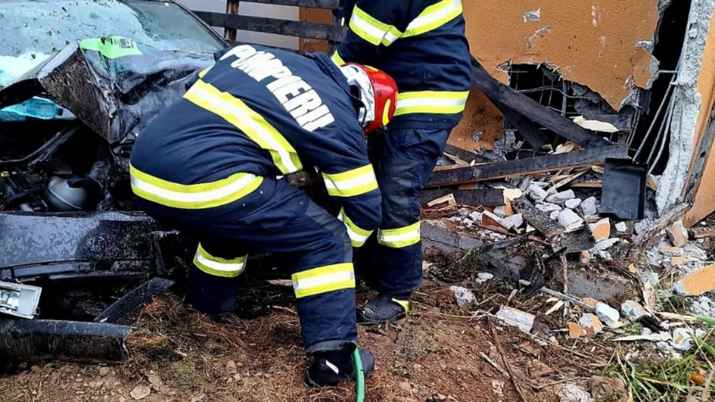Accident grav în Giurgiu. Patru persoane, rănite