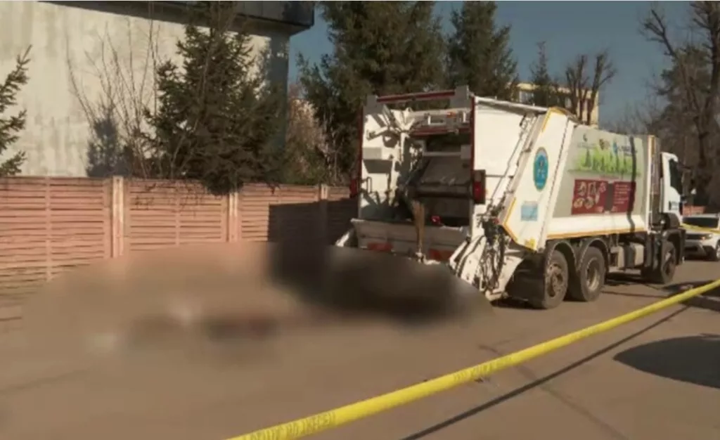 Muncitor de la salubritate accidentat mortal de o maşină de gunoi