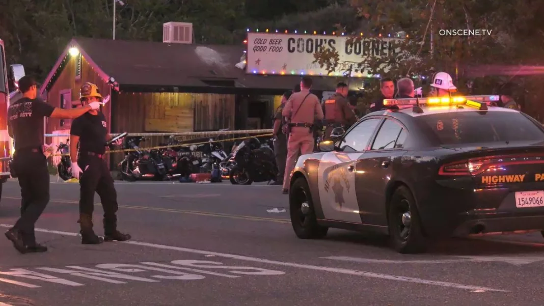 Un poliţist pensionar a ucis patru persoane într-un bar din California