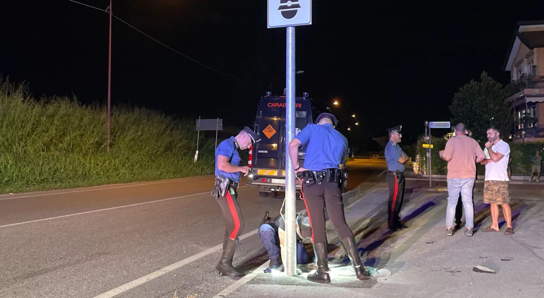 Radar aruncat în aer de locuitorii unui orășel italian exasperați de amenzi