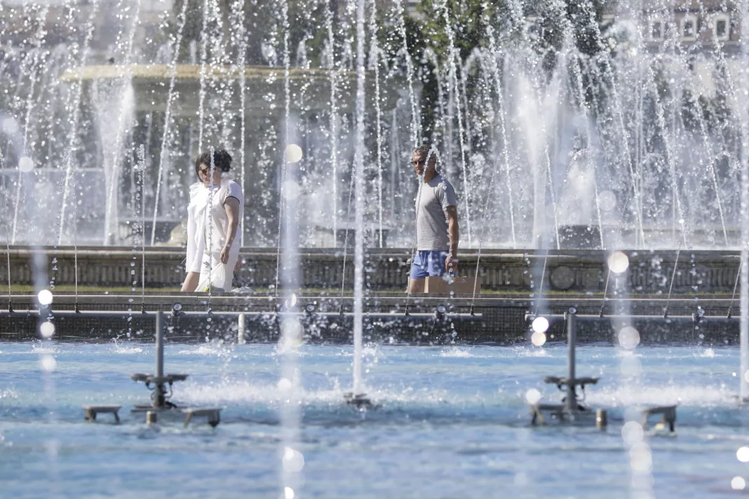 Vremea se menține călduroasă în toată țara