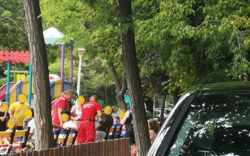 Copil rănit la un loc de joacă din Craiova