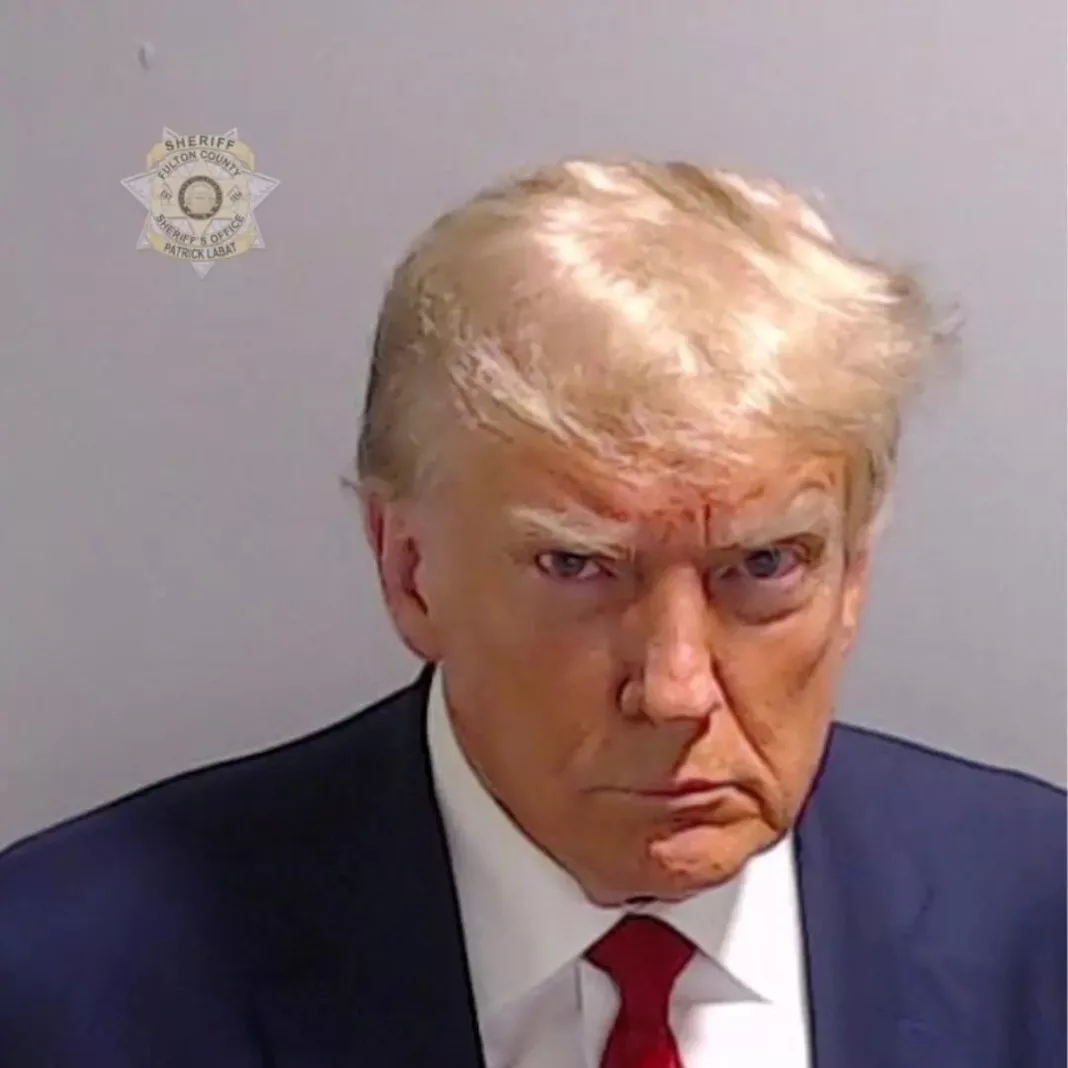 Trump s-a prezentat la o închisoare din Atlanta pentru a se conforma ca inculpat