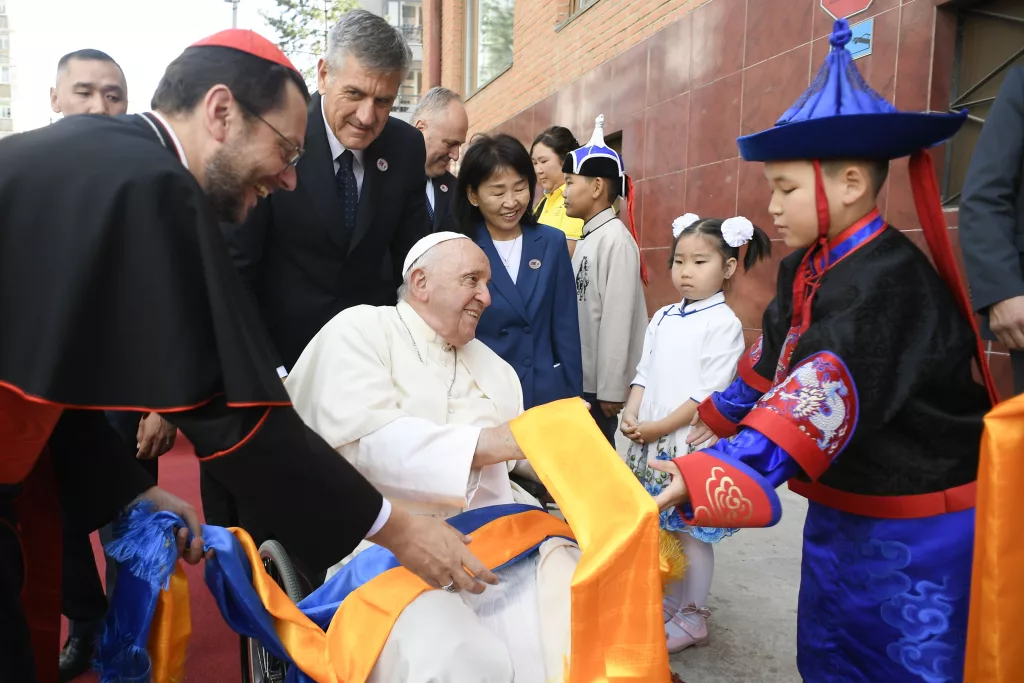 Papa Francisc vizită discretă în Mongolia budistă