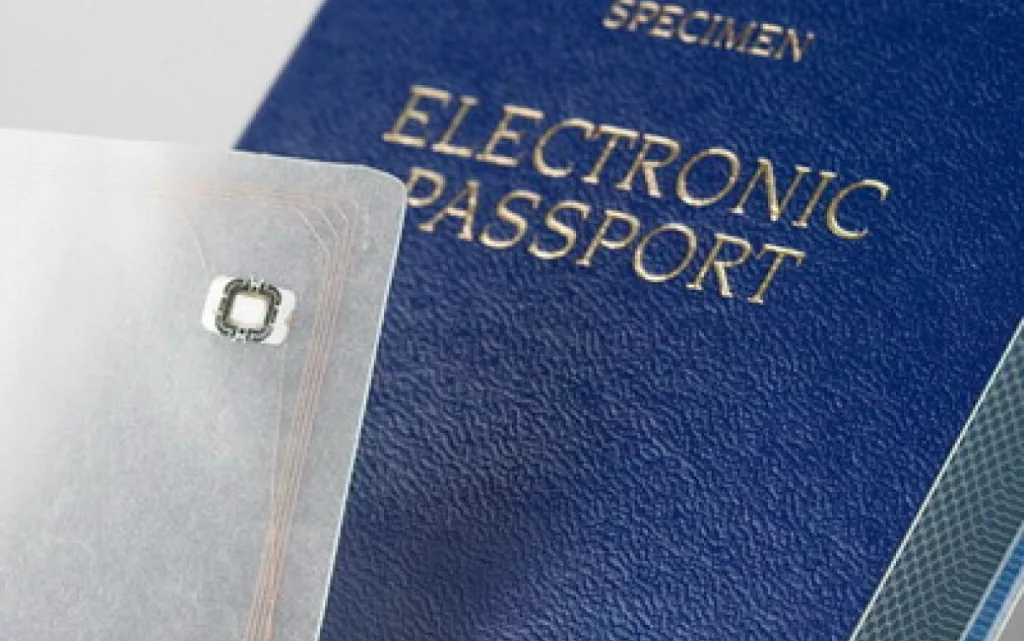 Avantajul obținerii pașaportului simplu electronic
