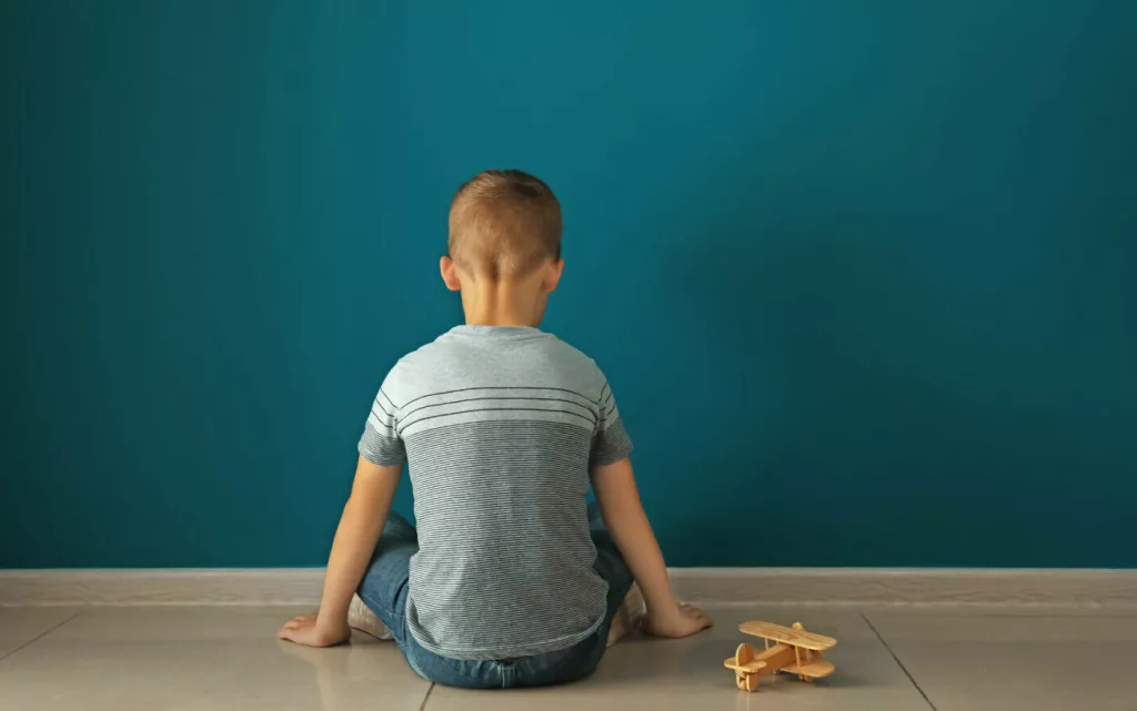 Terapie decontată parţial de CNAS pentru persoanele  cu autism