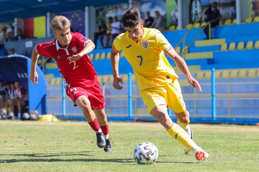 România U18 a înregistrat o victorie şi un eşec în meciurile test cu Moldova