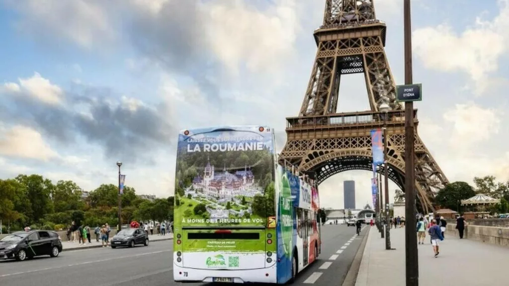 România, promovată pe autobuzele turistice din Paris
