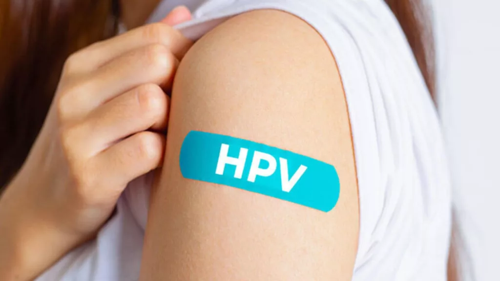 Băieţii până la vârsta de 18 ani inclusiv se vor putea vaccina gratuit antiHPV 