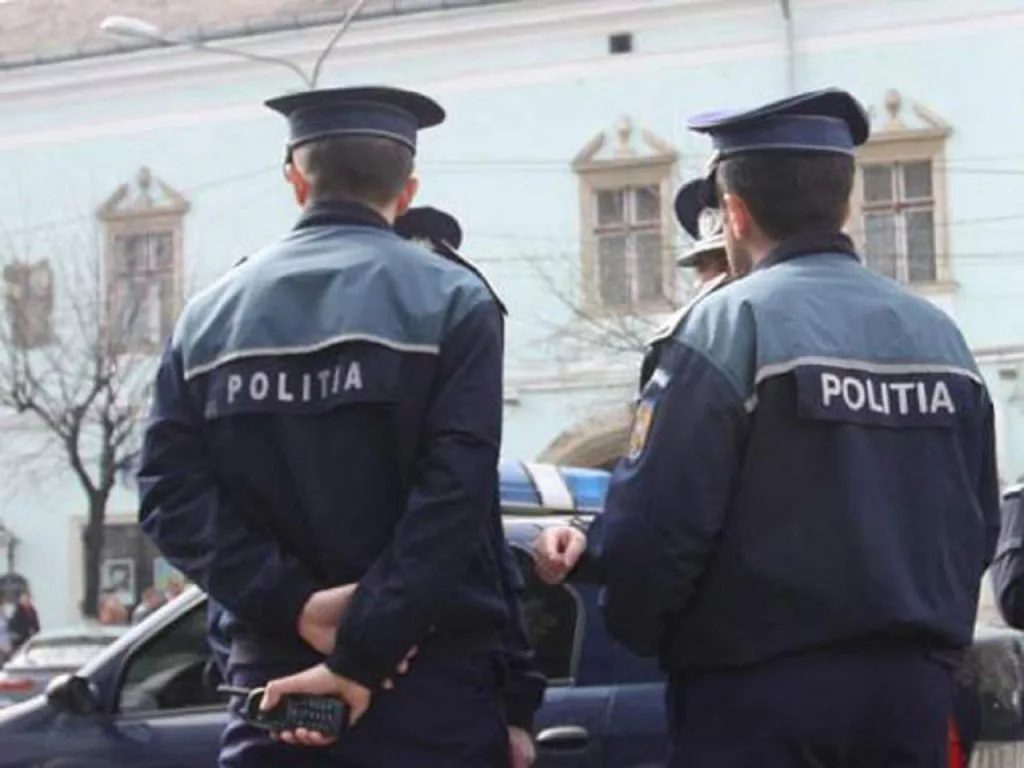 Dolj: Acțiuni de prevenire a faptelor antisociale în zona școlilor
