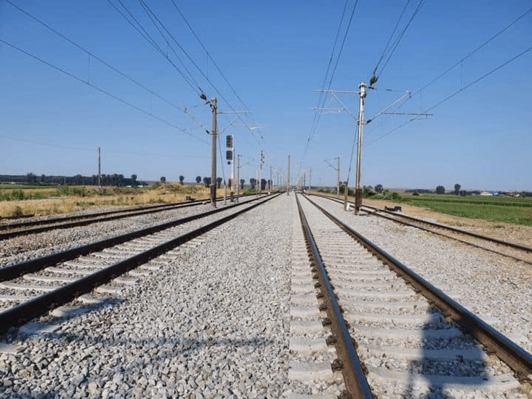 Circulația feroviară, închisă temporar între două stații dintre București și Videle