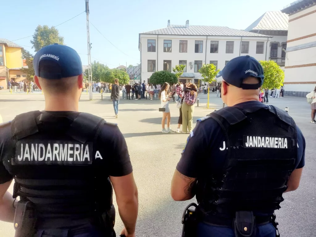 Gorj: Exercițiu de pregătire a jandarmilor pentru intervenția în cazul unui seism major