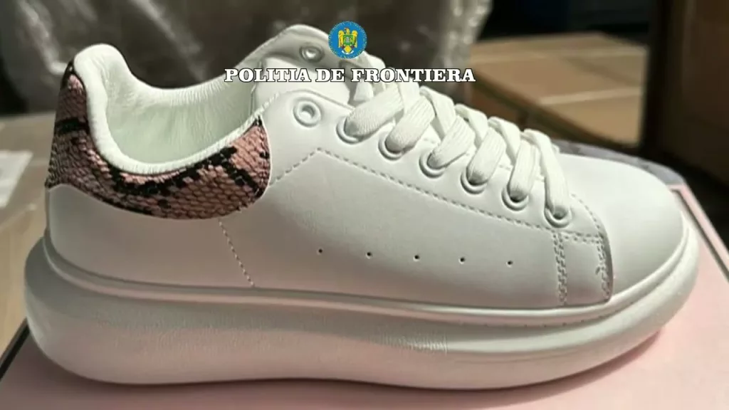 (VIDEO) Încălţăminte sport contrafăcută de aproape 7 milioane de lei, ddescoperită la Constanţa