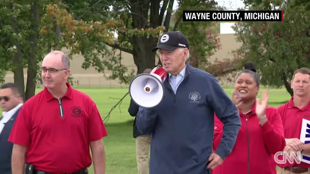 (VIDEO) Joe Biden s-a alăturat protestelor lucrătorilor din industria auto