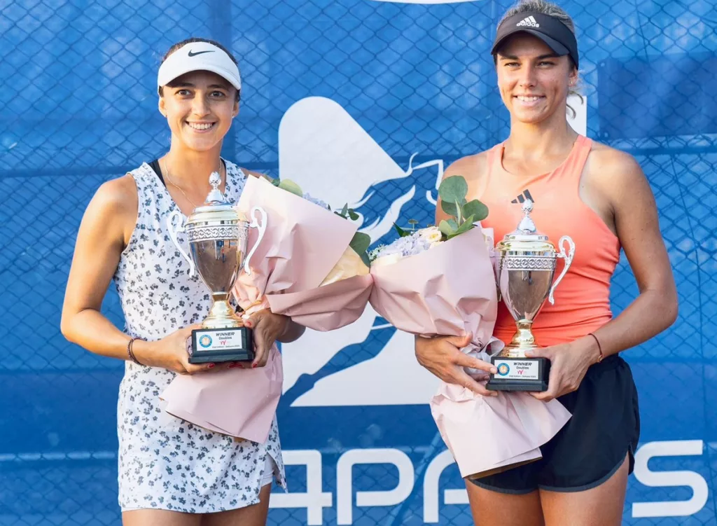 Oana Gavrilă, câştigătoarea primei ediţii a turneului „Naparis Trophy“ de la Slobozia