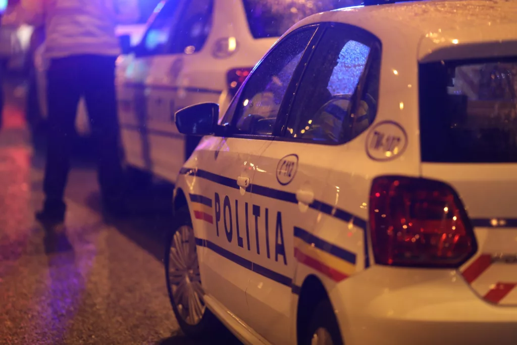 Reținut după ce a accidentat un tânăr, a condus băut și fără permis