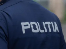 Un polițist a fost luat pe capotă de un șofer care a refuzat controlul