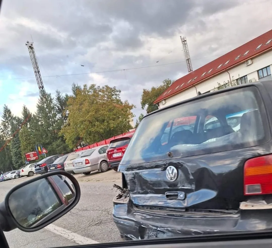 acc tg jiu2 Târgu Jiu: Trafic rutier blocat pe o bandă în zona ISU Gorj din cauza unui accident rutier