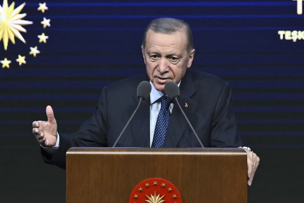 Președintele turc a trimis Parlamentului pentru ratificare candidatura Suediei la NATO