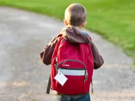 Când poate merge copilul la școală? (Foto: papiro.ro)