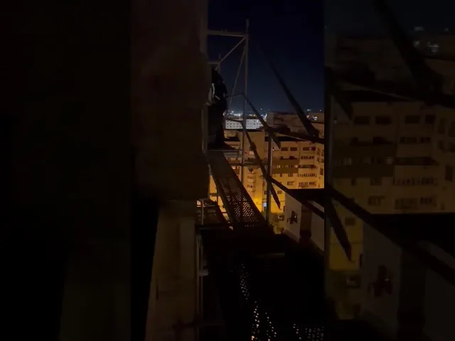 (VIDEO) Târgu Jiu: Polițiștii au salvat o femeie care a vrut să se sinucidă