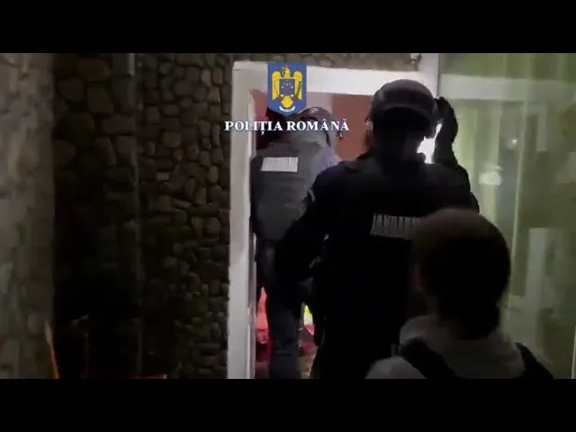 (VIDEO) Percheziții la persoane bănuite de plasare de bani falși