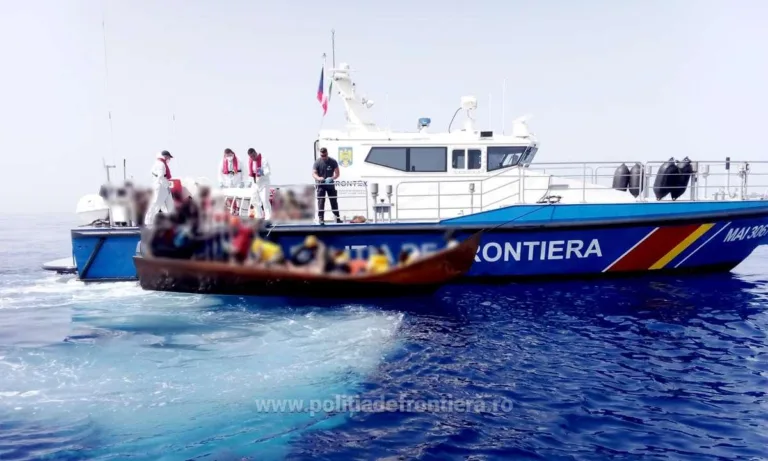 Navele Gărzii de Coastă Române se întorc acasă după salvarea a peste 3.000 de persoane