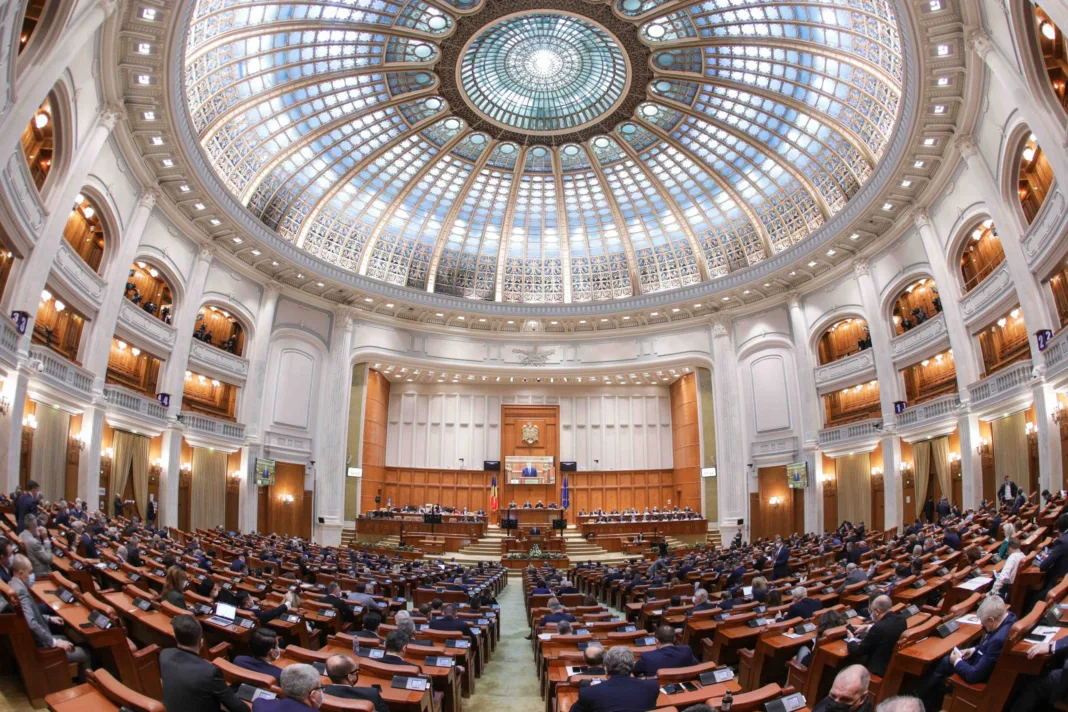 Legea pensiilor, adoptată în Camera Deputaților