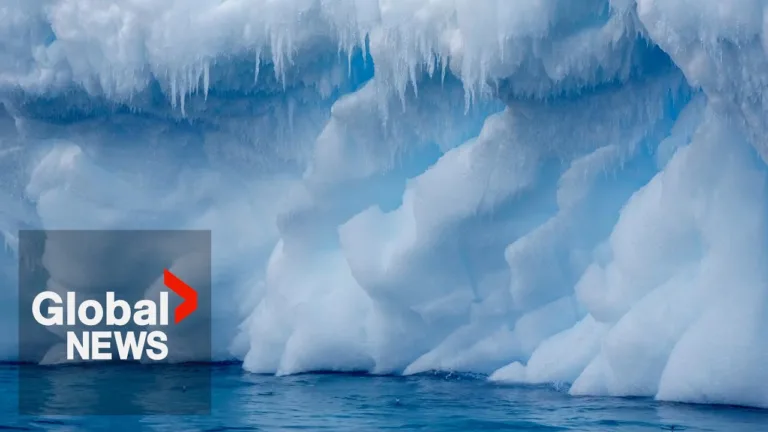 (VIDEO) Un aisberg, de 2 ori mai mare decât New Yorkul, s-a desprins din Antarctica