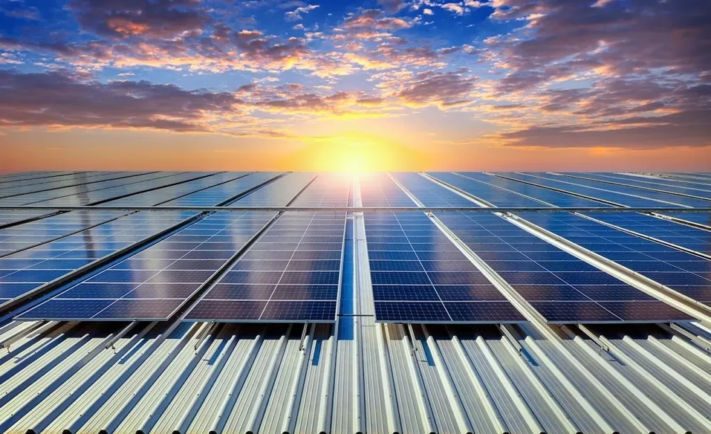 22 de primării și universități din România vor primi finanțare pentru instalarea de panouri fotovoltaice