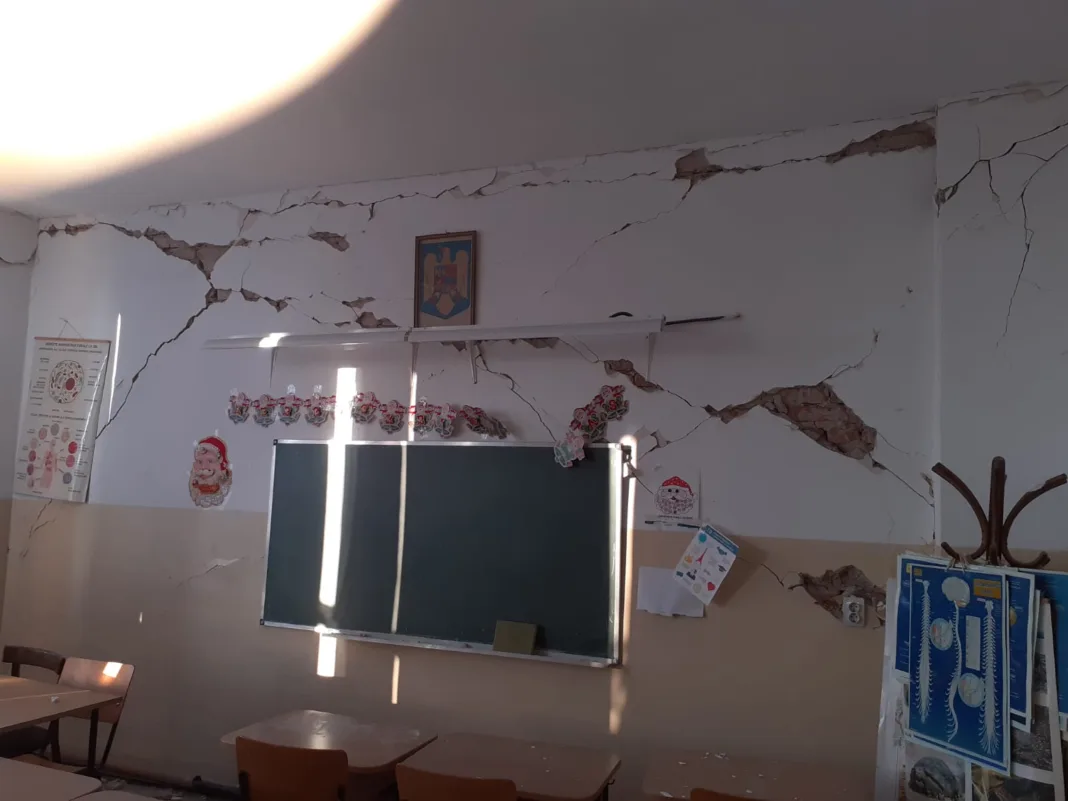 Școala din Arcani a fost afectată grav de curemurele din acest an