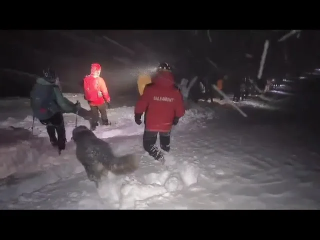 (VIDEO) Operațiune de salvare pe Parângul Mare. 50 de turiști salvați