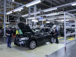 BMW recheamă în service aproape jumătate de milion de mașini 