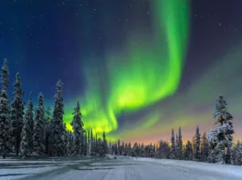 Laponia oferă şi imagini spectaculoase cu aurora boreală