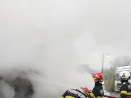 Incendiu la un trailer în Râmnicu Vâlcea