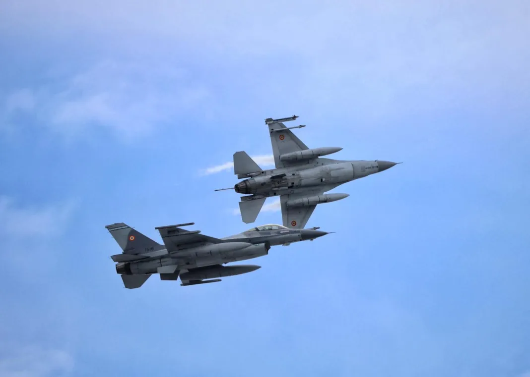 Aeronave F-16 ale Forțelor Aeriene Române din Baza Aeriană 86 de la Fetești și aeronave Eurofighter Typhoon ale Forțelor Aeriene Germane din Baza 57 Aeriană „Mihail Kogălniceanu” au fost ridicate pentru a executa misiuni de supraveghere a spațiului aerian național