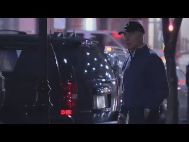 Biden este în siguranță după ce o mașină din convoi a fost lovită de o berlină