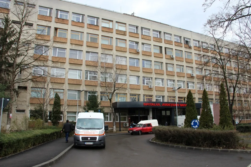 Pacientul unui spital s-a aruncat de la etajul doi în prima zi de Crăciun