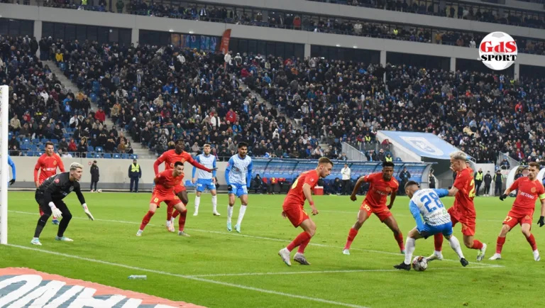 Universitatea Craiova, criticată aspru de oamenii casei