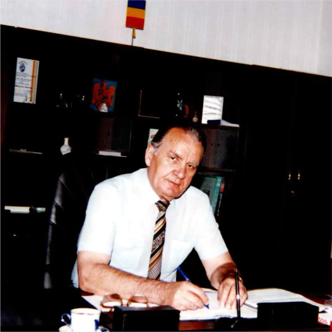 422097141_685843527047597_8617172739238814355_n Mihalache Hotăranu , fot președinte al Camerei de Corț și Industrie Dolj în perioada 1990-2002