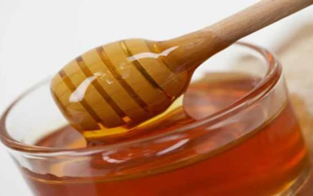 Borcanele de miere vândute în UE trebuie etichetate cu țara de origine