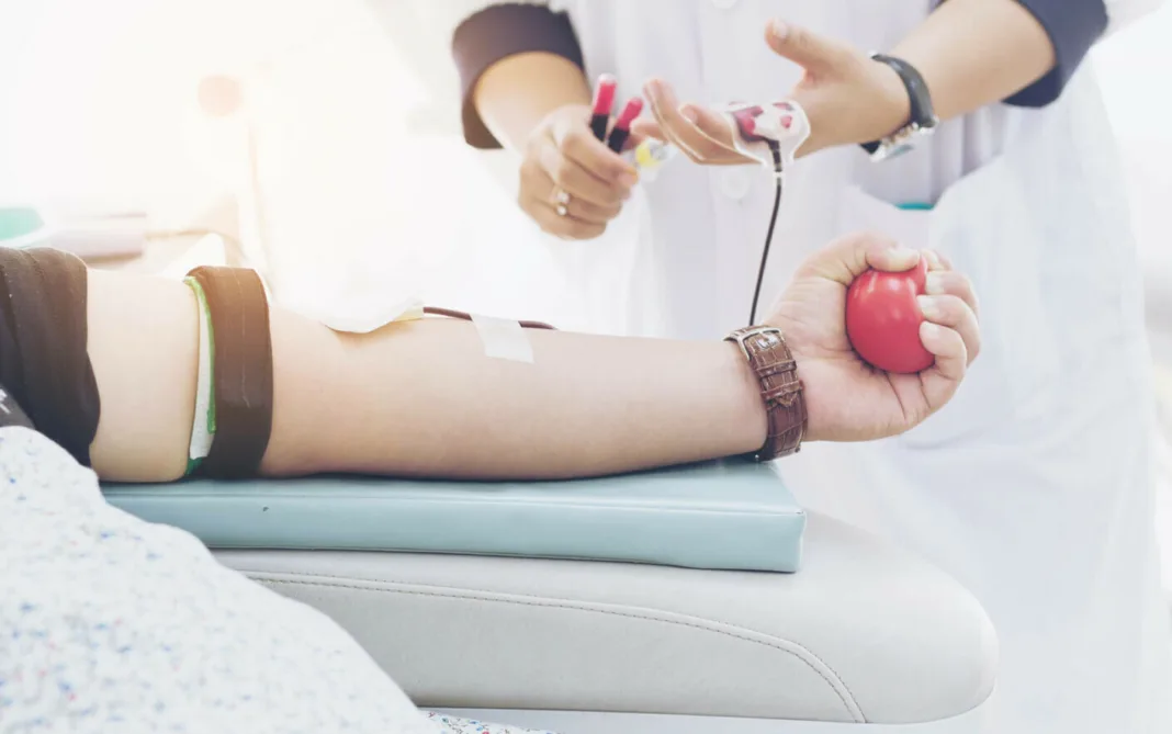 Donatorii de sânge vor beneficia de reducerea impozitelor