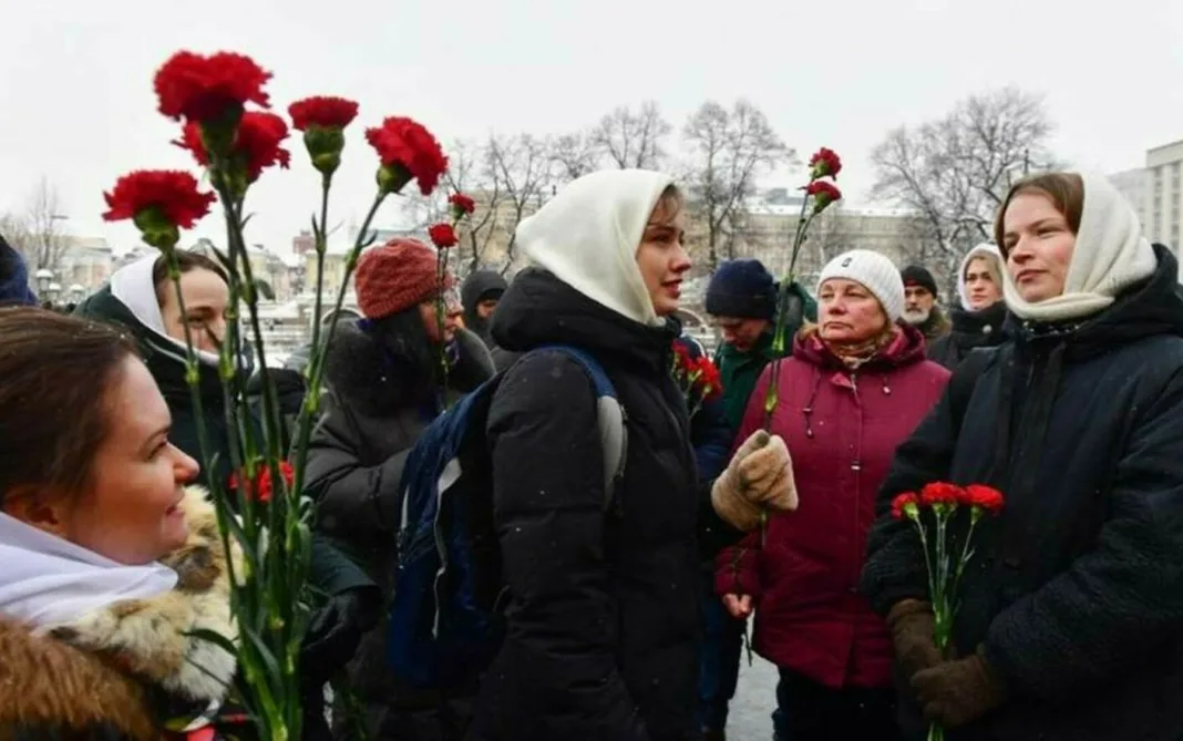 Soțiile rușilor trimiși la război în Ucraina au protestat la Kremlin
